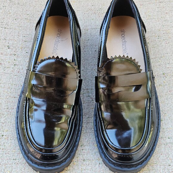 Shoedazzle Women Black slip-on loafer Corena flat chunky sole Size 7 - Picture 5 of 12